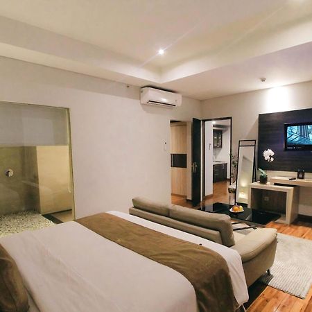 Crystal Lotus Hotel Yogyakarta Eksteriør bilde