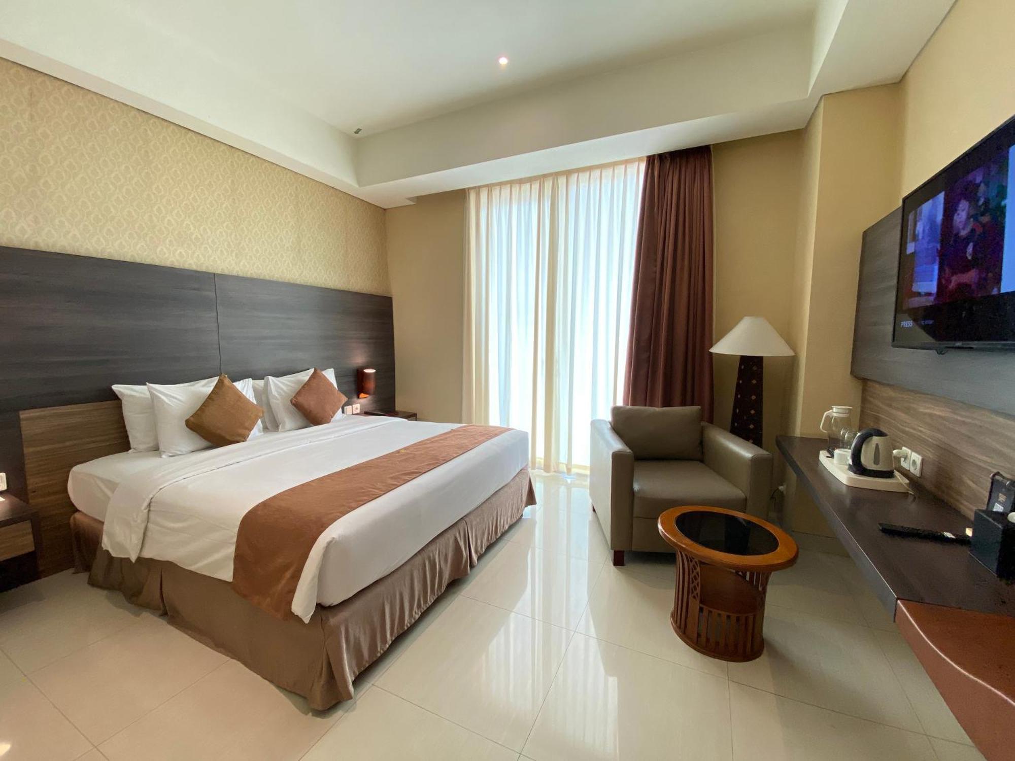 Crystal Lotus Hotel Yogyakarta Eksteriør bilde